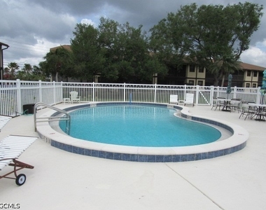 10022 Oxfordshire Lane - Photo Thumbnail 15