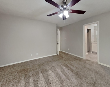 5419 Roserock Lane - Photo Thumbnail 7