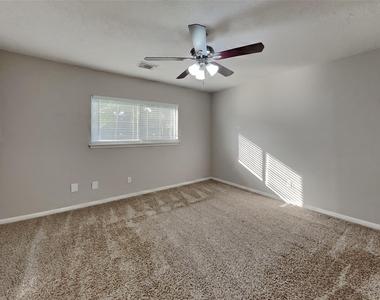 5419 Roserock Lane - Photo Thumbnail 6