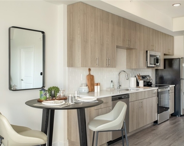 3260 Stockton Street - Photo Thumbnail 18