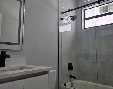 388 Bell Boulevard S - Photo Thumbnail 8
