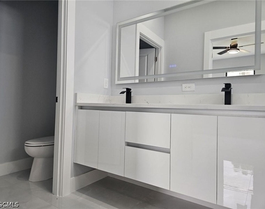388 Bell Boulevard S - Photo Thumbnail 10