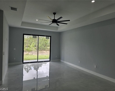 388 Bell Boulevard S - Photo Thumbnail 13