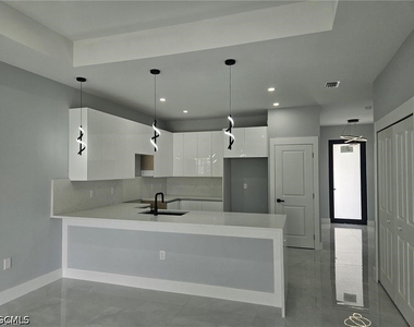 388 Bell Boulevard S - Photo Thumbnail 5