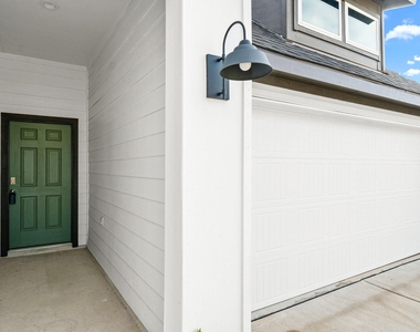 3831 Beltingham Bend Way - Photo Thumbnail 32