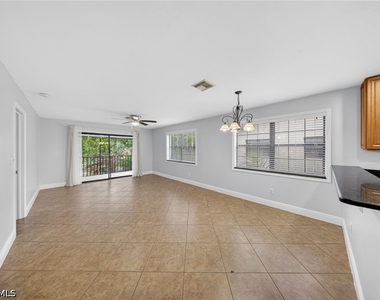 5270 Treetops Drive - Photo Thumbnail 7