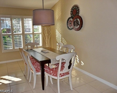 264 Castaways Street - Photo Thumbnail 6