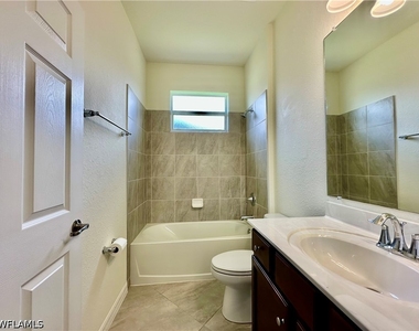 1823 Alameda Drive - Photo Thumbnail 16