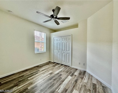 1823 Alameda Drive - Photo Thumbnail 17