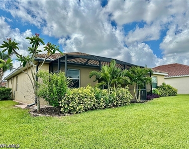 1823 Alameda Drive - Photo Thumbnail 23