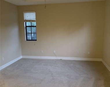 15122 Summit Place Circle - Photo Thumbnail 10