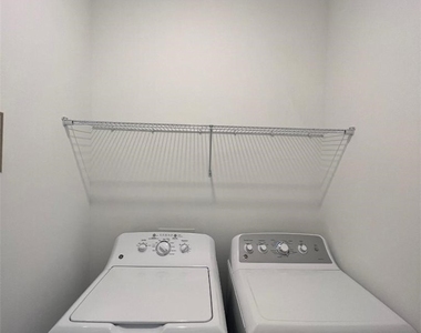 5807 Double Eagle Circle - Photo Thumbnail 11
