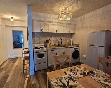 828 Wiggins Pass Road - Photo Thumbnail 13