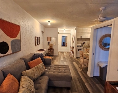828 Wiggins Pass Road - Photo Thumbnail 7