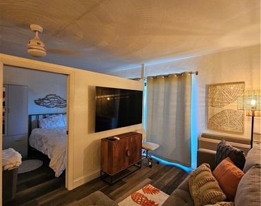 828 Wiggins Pass Road - Photo Thumbnail 6