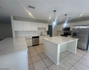 10650 Ragsdale Street - Photo Thumbnail 3