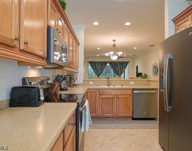12015 Matera Lane - Photo Thumbnail 10