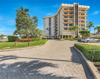 2150 Gulf Shore Boulevard N - Photo Thumbnail 21