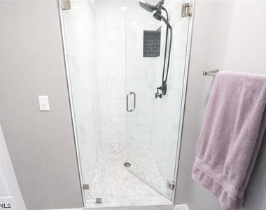 3225 Cypress Glen Way - Photo Thumbnail 19
