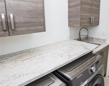 231 Legacy Court - Photo Thumbnail 33