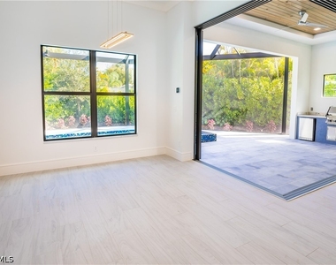 231 Legacy Court - Photo Thumbnail 14