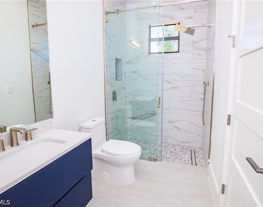 231 Legacy Court - Photo Thumbnail 19