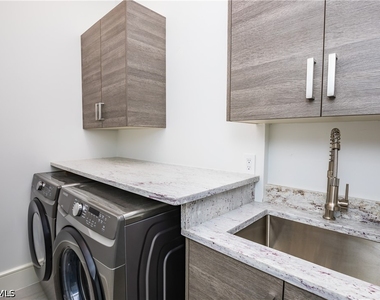 231 Legacy Court - Photo Thumbnail 34