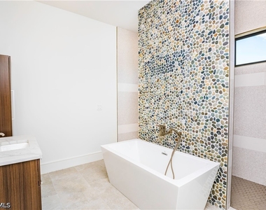 231 Legacy Court - Photo Thumbnail 30