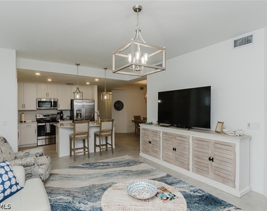 5629 Double Eagle Circle - Photo Thumbnail 11