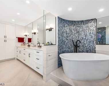 4401 Gulf Shore Boulevard N - Photo Thumbnail 14