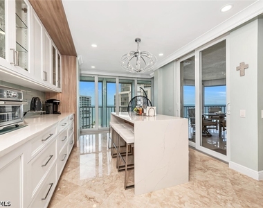 4401 Gulf Shore Boulevard N - Photo Thumbnail 5