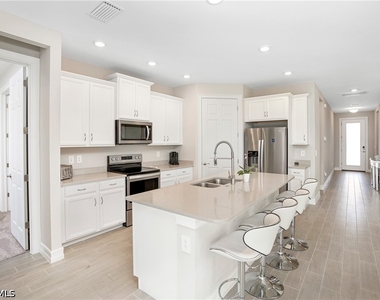 14541 Stern Way - Photo Thumbnail 6