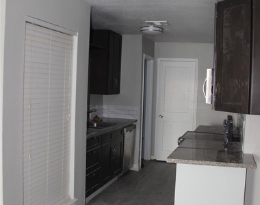 18800 Egret Bay Boulevard - Photo Thumbnail 5