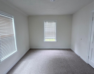 1112 3rd Street - Photo Thumbnail 12
