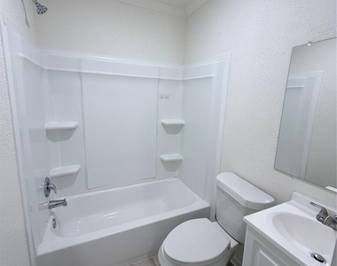 1112 3rd Street - Photo Thumbnail 15