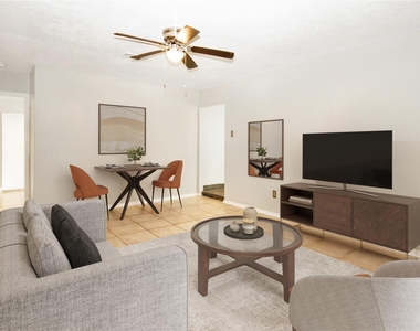 10902 Mosscrest Drive - Photo Thumbnail 8