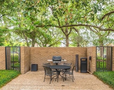 3600 Montrose Boulevard - Photo Thumbnail 20