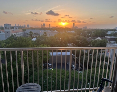3600 Montrose Boulevard - Photo Thumbnail 7