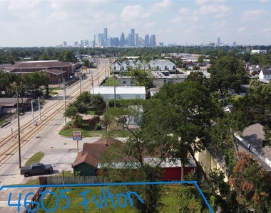 4605 Fulton Street - Photo Thumbnail 5