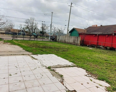 4605 Fulton Street - Photo Thumbnail 13