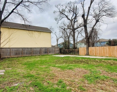 4605 Fulton Street - Photo Thumbnail 9