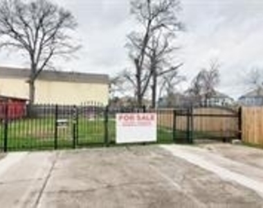 4605 Fulton Street - Photo Thumbnail 15