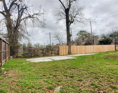 4605 Fulton Street - Photo Thumbnail 11
