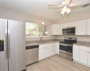 703 Flower Field Court - Photo Thumbnail 4