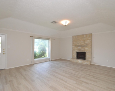 703 Flower Field Court - Photo Thumbnail 2