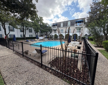 2601 Bellefontaine Street - Photo Thumbnail 14
