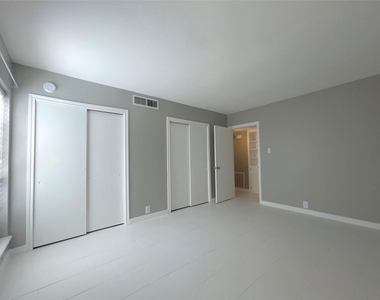 2601 Bellefontaine Street - Photo Thumbnail 7