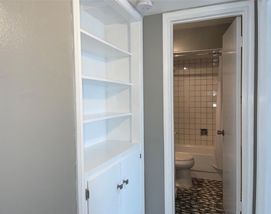 2601 Bellefontaine Street - Photo Thumbnail 8