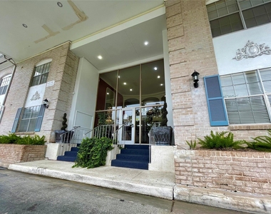 2601 Bellefontaine Street - Photo Thumbnail 16