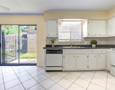 1927 Ash Meadow Drive - Photo Thumbnail 16